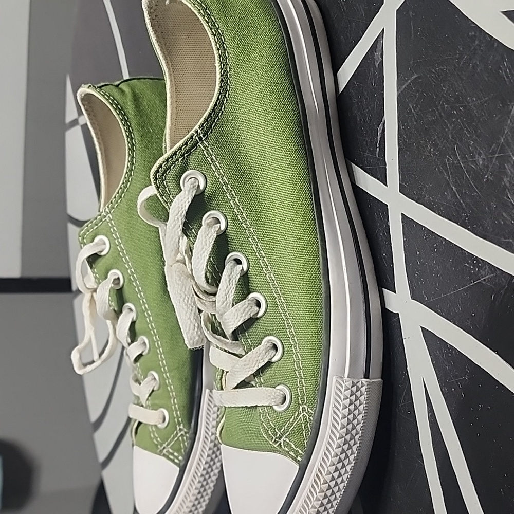 Converse M7W9 Olive Green shoes